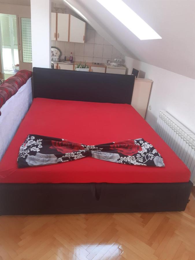 " Relax & Enjoy " Apartment Sarajevo Bagian luar foto