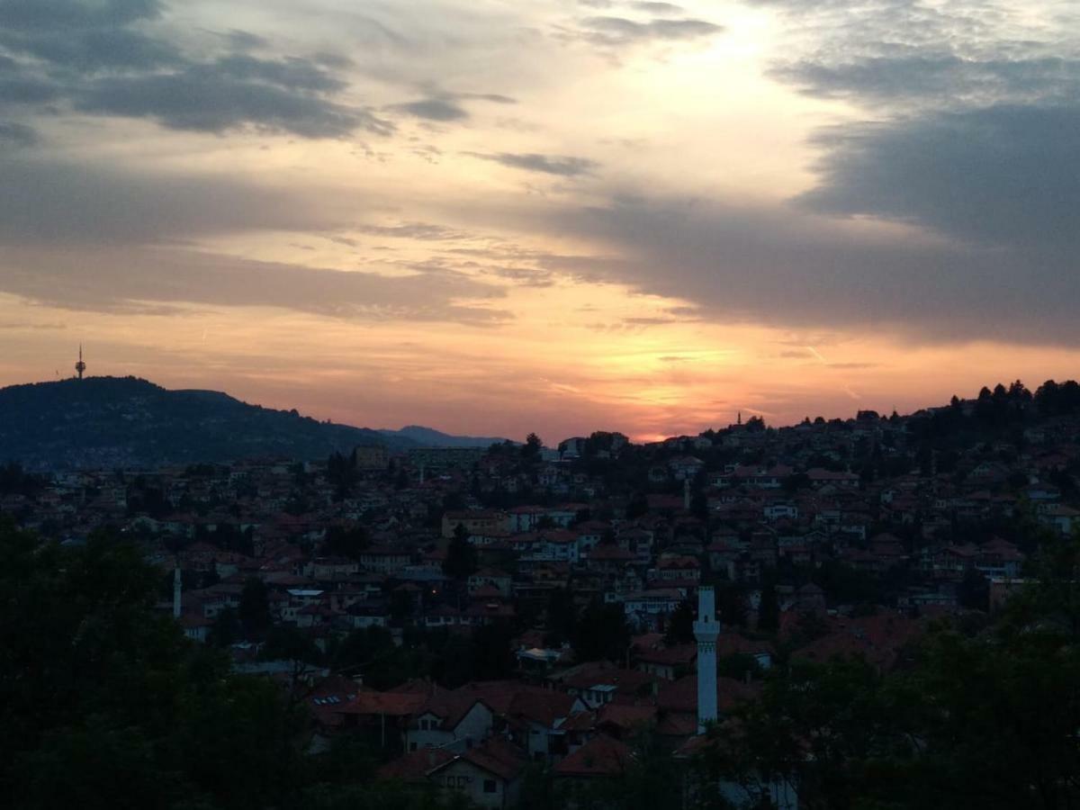 " Relax & Enjoy " Apartment Sarajevo Bagian luar foto